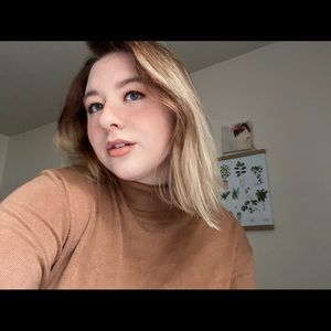 Meet your Posher, Kayla